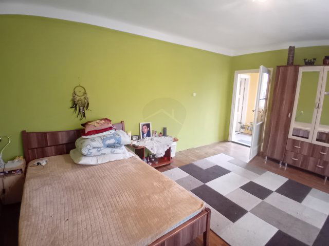 Eladó családi ház, Hatvanban 25.9 M Ft, 2 szobás