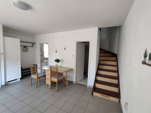 Eladó családi ház, Budapesten, III. kerületben 69.5 M Ft