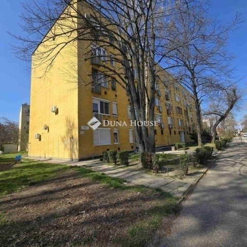 Eladó téglalakás, Kecskeméten 33.006 M Ft, 2 szobás