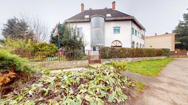 Eladó téglalakás, Tiszavasváriban 31.5 M Ft, 3+1 szobás