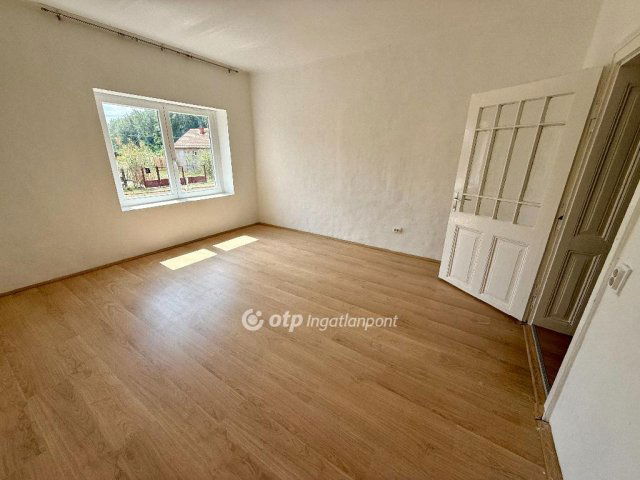 Eladó családi ház, Újszilváson 25 M Ft, 3 szobás