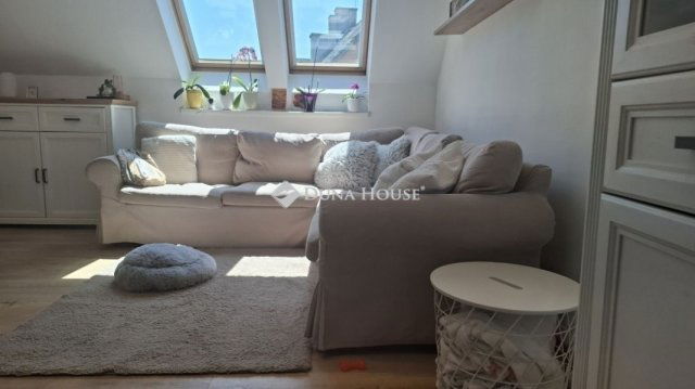 Eladó téglalakás, Budapesten, III. kerületben 212.9 M Ft