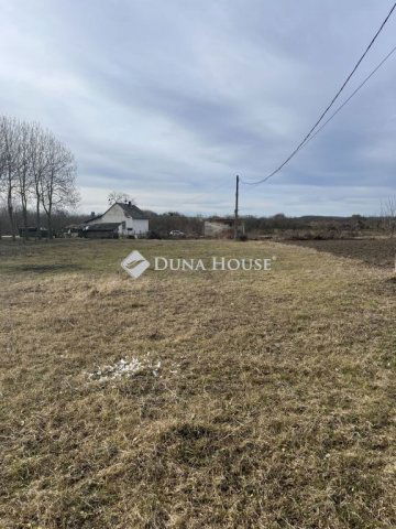 Eladó telek, Bakonyszombathelyen 10 M Ft / költözzbe.hu