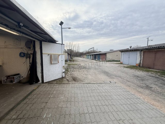 Eladó garázs, Oroszlányban 6.7 M Ft / költözzbe.hu