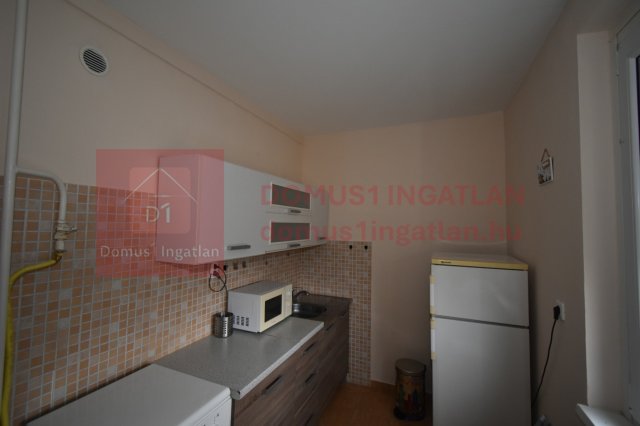 Kiadó panellakás, albérlet, Szombathelyen, Váci Mihály utcában