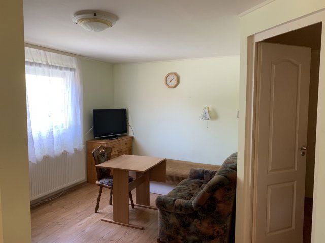 Eladó téglalakás, Siófokon 67.9 M Ft, 5 szobás