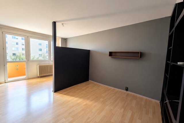 Eladó panellakás, Székesfehérvárott 48.9 M Ft, 2 szobás