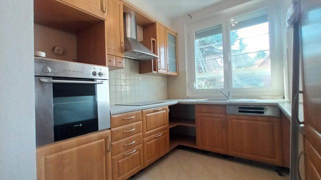Kiadó sorház, albérlet, Kecskeméten 400 E Ft / hó, 4 szobás