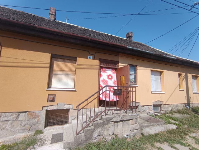 Eladó sorház, Pécsett 13.9 M Ft, 1 szobás / költözzbe.hu