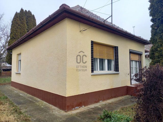 Eladó családi ház, Hercegszántón 12 M Ft, 3 szobás