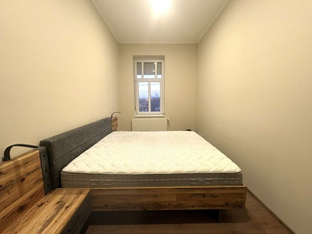 Kiadó téglalakás, albérlet, Szegeden 280 E Ft / hó, 3 szobás