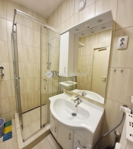 Eladó panellakás, Budapesten, IV. kerületben 67.9 M Ft, 3 szobás