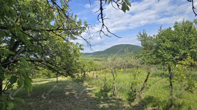 Eladó nyaraló, Egerben 12 M Ft, 2 szobás / költözzbe.hu