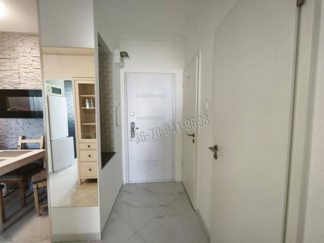 Eladó panellakás, Budapesten, III. kerületben 63.9 M Ft, 2 szobás