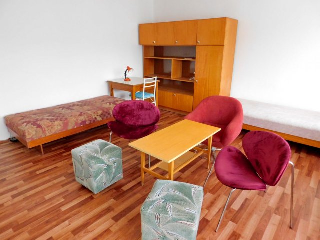 Kiadó téglalakás, albérlet, Debrecenben 320 E Ft / hó, 3 szobás