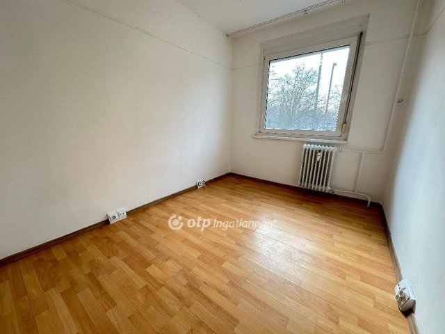 Eladó panellakás, Nyíregyházán 53 M Ft, 1+2 szobás