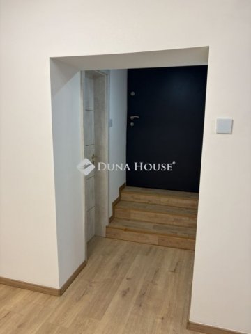 Eladó téglalakás, Budapesten, X. kerületben 55.9 M Ft, 2 szobás