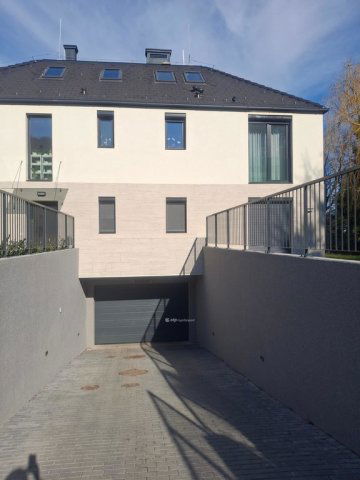 Eladó téglalakás, Budapesten, III. kerületben 202 M Ft