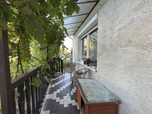 Eladó családi ház, Kistarcsán 131 M Ft, 5 szobás