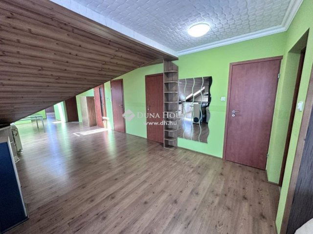 Eladó családi ház, Üllőn 117 M Ft, 6 szobás