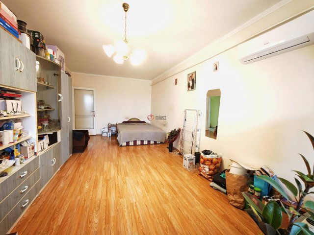 Eladó panellakás, Szegeden, Becsei utcában 45.5 M Ft, 2 szobás