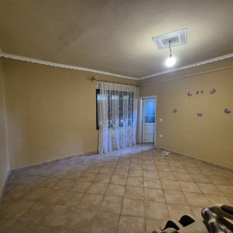 Eladó családi ház, Szerencsen 17.3 M Ft, 2 szobás