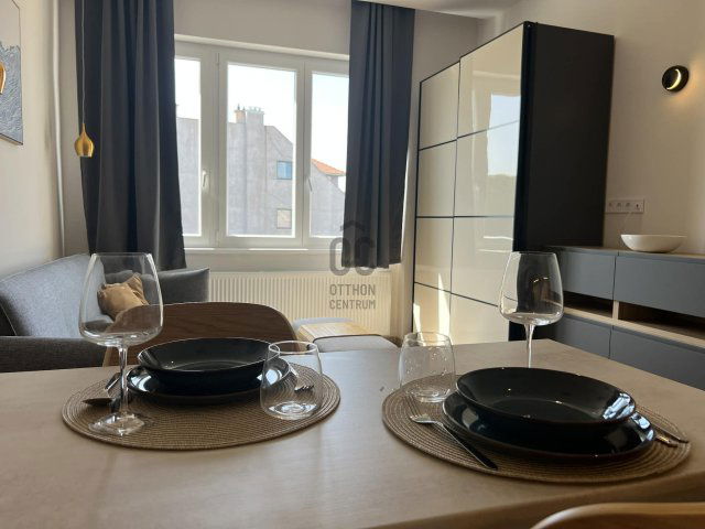 Eladó téglalakás, Budapesten, V. kerületben, Nyáry Pál utcában