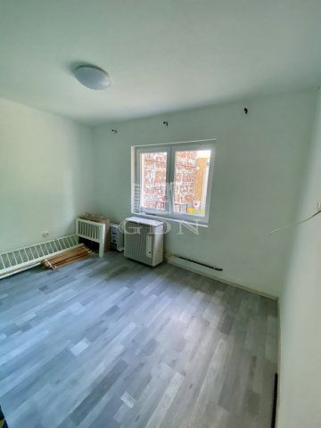 Eladó családi ház, Budapesten, XVI. kerületben 59.4 M Ft