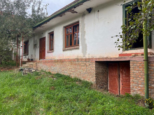 Eladó családi ház, Olaszon 28.9 M Ft, 2 szobás