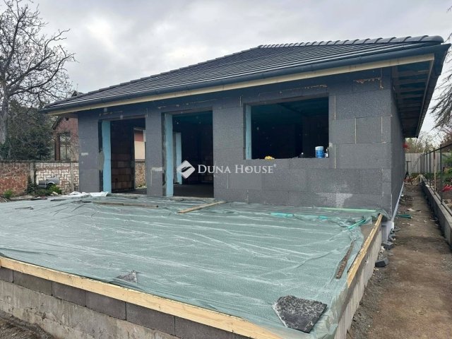 Eladó családi ház, Monoron 169 M Ft, 5 szobás