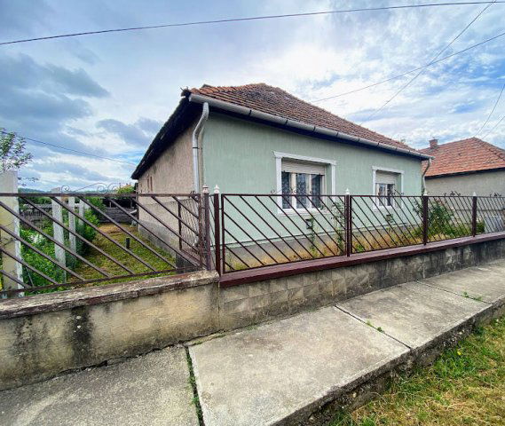 Eladó családi ház, Szendrőn 14.5 M Ft, 2 szobás