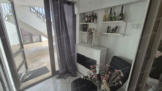 Eladó üzlethelyiség, Sopronban 9.9 M Ft, 1 szobás