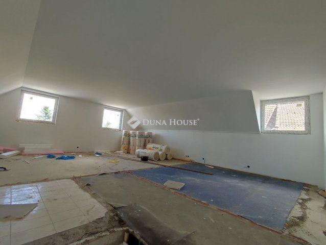 Eladó ikerház, Budapesten, XVII. kerületben 69.99 M Ft, 5 szobás