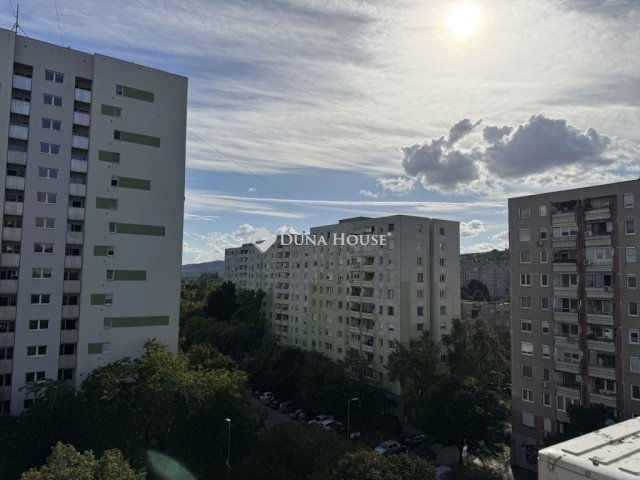 Eladó panellakás, Budapesten, III. kerületben 49.9 M Ft, 1 szobás