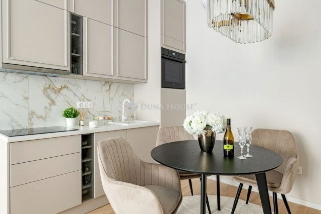 Eladó téglalakás, Budapesten, XIII. kerületben 94.5 M Ft