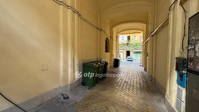 Eladó ipari ingatlan, Budapesten, VI. kerületben 20.9 M Ft