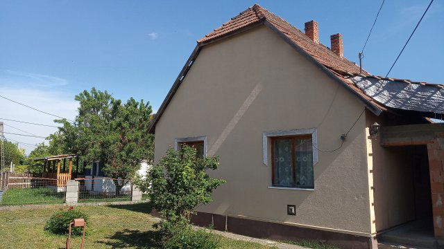 Eladó családi ház, Domonyban 32 M Ft, 3 szobás
