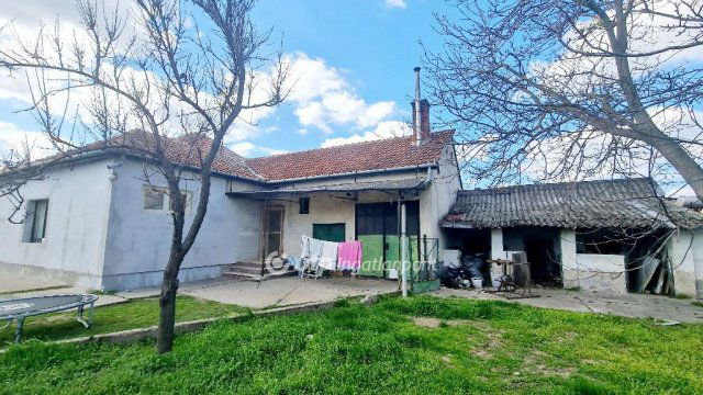 Eladó családi ház, Szabadszálláson 24.9 M Ft, 4 szobás