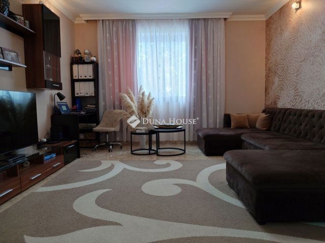 Eladó családi ház, Kiskunfélegyházán 75 M Ft, 4 szobás