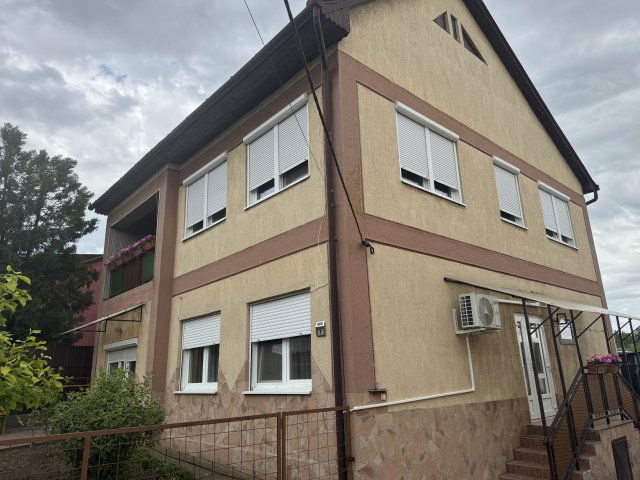 Eladó családi ház, Hatvanban, Fecske utcában 82.5 M Ft, 5 szobás