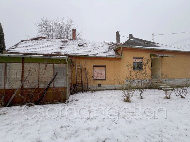 Eladó családi ház, Csornán 39.99 M Ft, 3 szobás