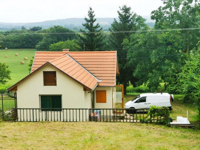 Eladó nyaraló, Zalaszentgróton 38 M Ft, 4 szobás