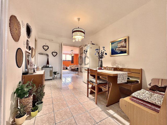 Eladó téglalakás, Győrött 80.9 M Ft, 3 szobás