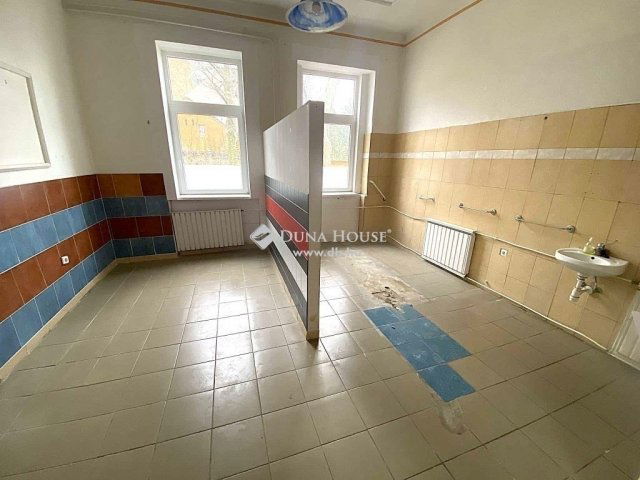 Eladó családi ház, Kecskeméten 49.9 M Ft, 2 szobás