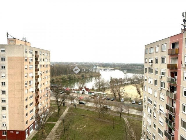 Eladó panellakás, Kecskeméten 47.9 M Ft, 2 szobás