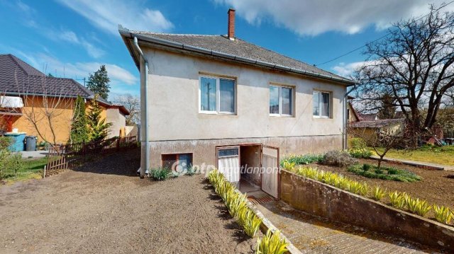 Eladó ikerház, Nagykállóban 34.9 M Ft, 3 szobás