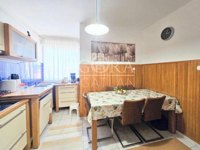 Eladó téglalakás, Lentiben 65 M Ft, 3+2 szobás