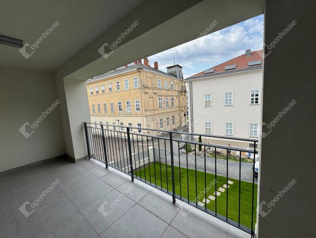 Kiadó téglalakás, albérlet, Székesfehérvárott 280 E Ft / hó