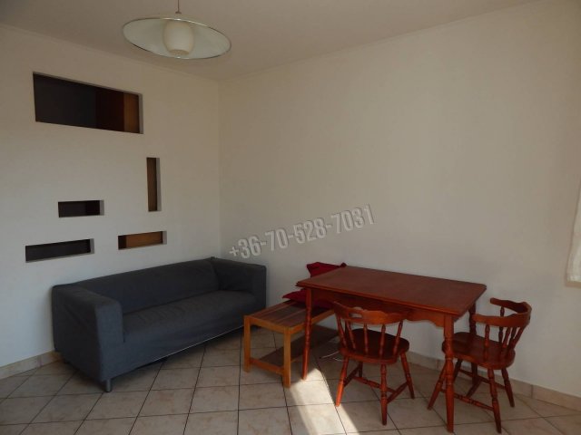 Eladó téglalakás, Tatabányán, Piac téren 34.99 M Ft