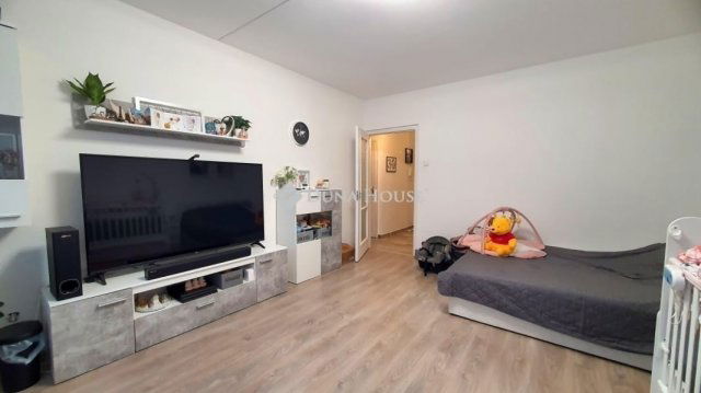 Eladó panellakás, Budapesten, X. kerületben 65 M Ft, 2 szobás